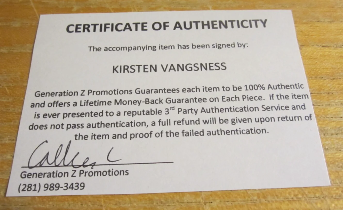 Kirsten Vangsness — Kirsten Vangsness Autographed Signed 2.75X3.75 Photo Card "Dave Made a Maze", image 3