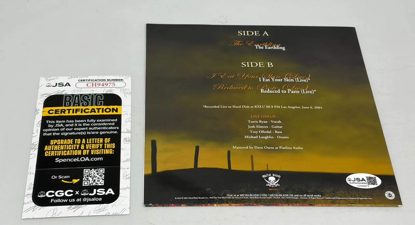 Cattle Decapitation signed The Earthling Album JSA COA (Travis & Josh), изображение 2