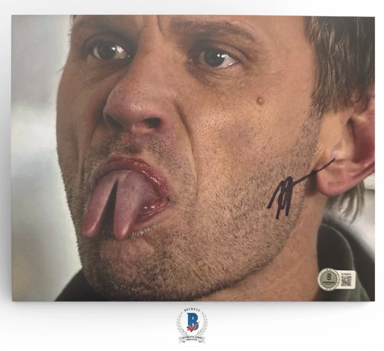 Mark Pellegrino — Mark Pellegrino Autograph Signed 8x10 Supernatural Lucifer Photo Beckett COA