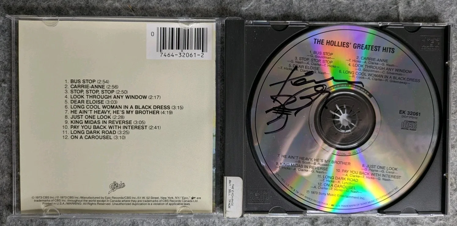 The Hollies Signed CD Greatest Hits Autograph Appears Allan Clarke, изображение 3