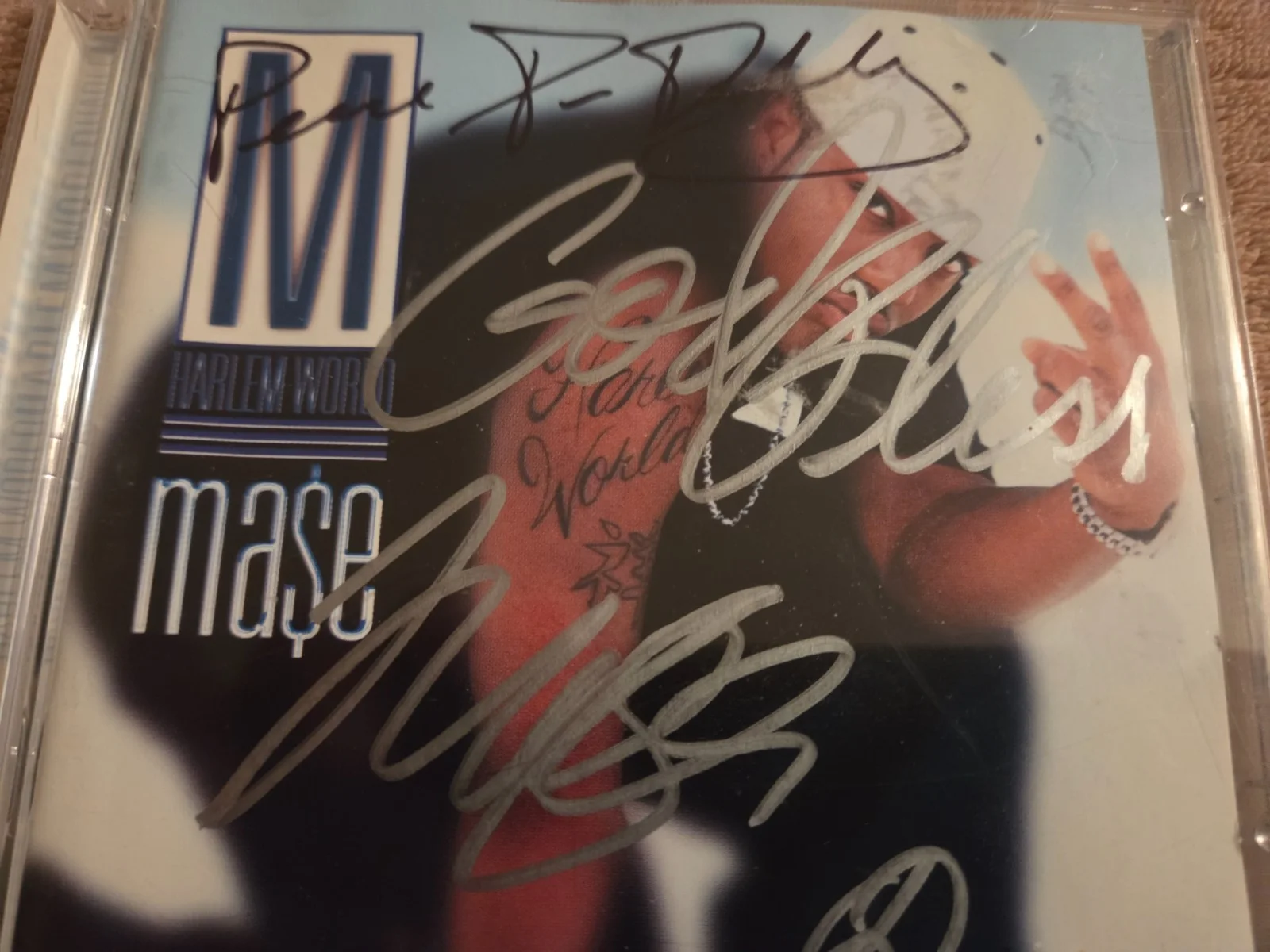Mase & P. Diddy signed/autographed CD “Harlem World”, image 2