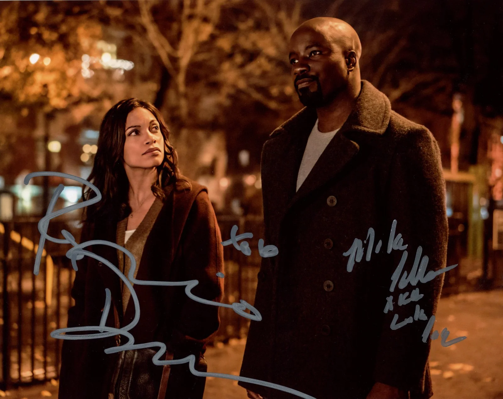 Mike Colter — Marvel's Daredevil 8x10 Photo Signed Rosario Dawson, Mike Colter JSA Autograph