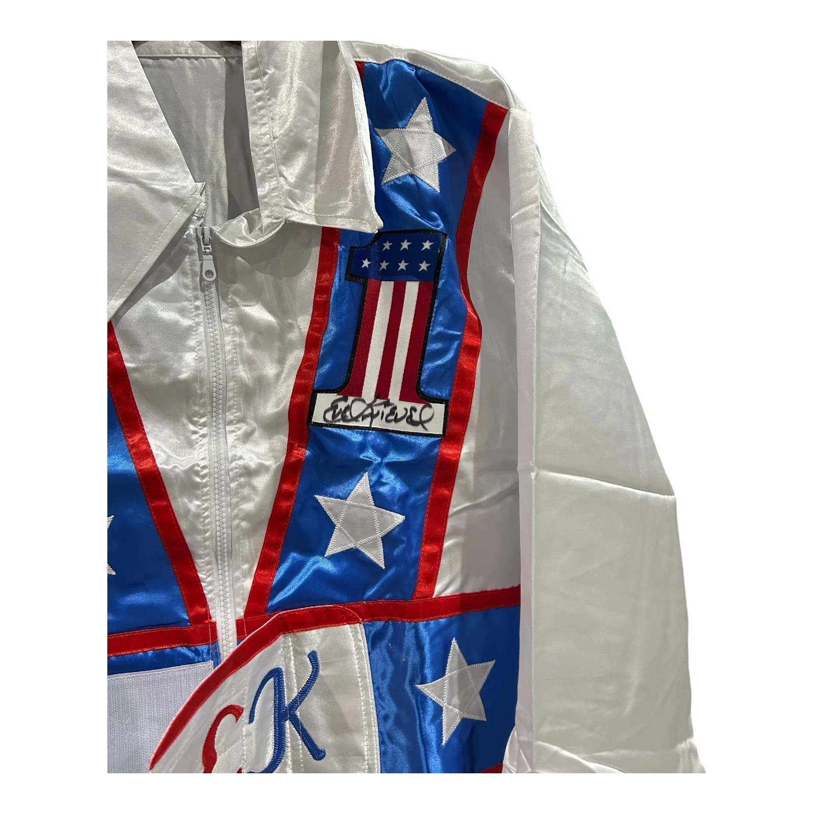 Evel Knievel — EVEL KNIEVEL AUTOGRAPHED CUSTOM RED WHITE & BLUE JUMPSUIT BECKETT AUTHENTICATED, image 2