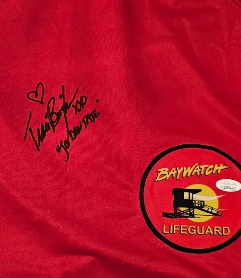 TRACI BINGHAM — TRACI BINGHAM SEXY BAYWATCH ACTRESS LIFE GUARD JSA COA SIGNED SWIMSUIT, image 2