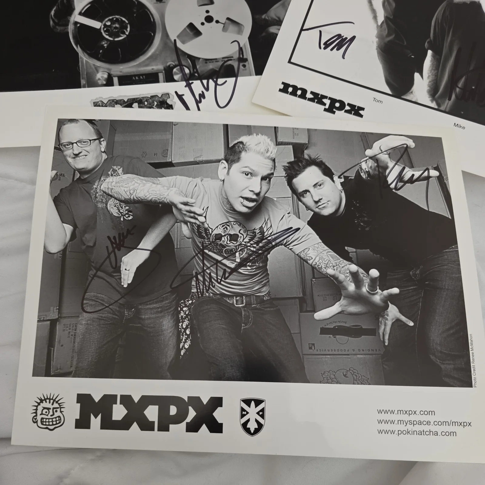Music Memorabilia MXPX signed Photo 2000 A&M Records. 5 photos!, image 3