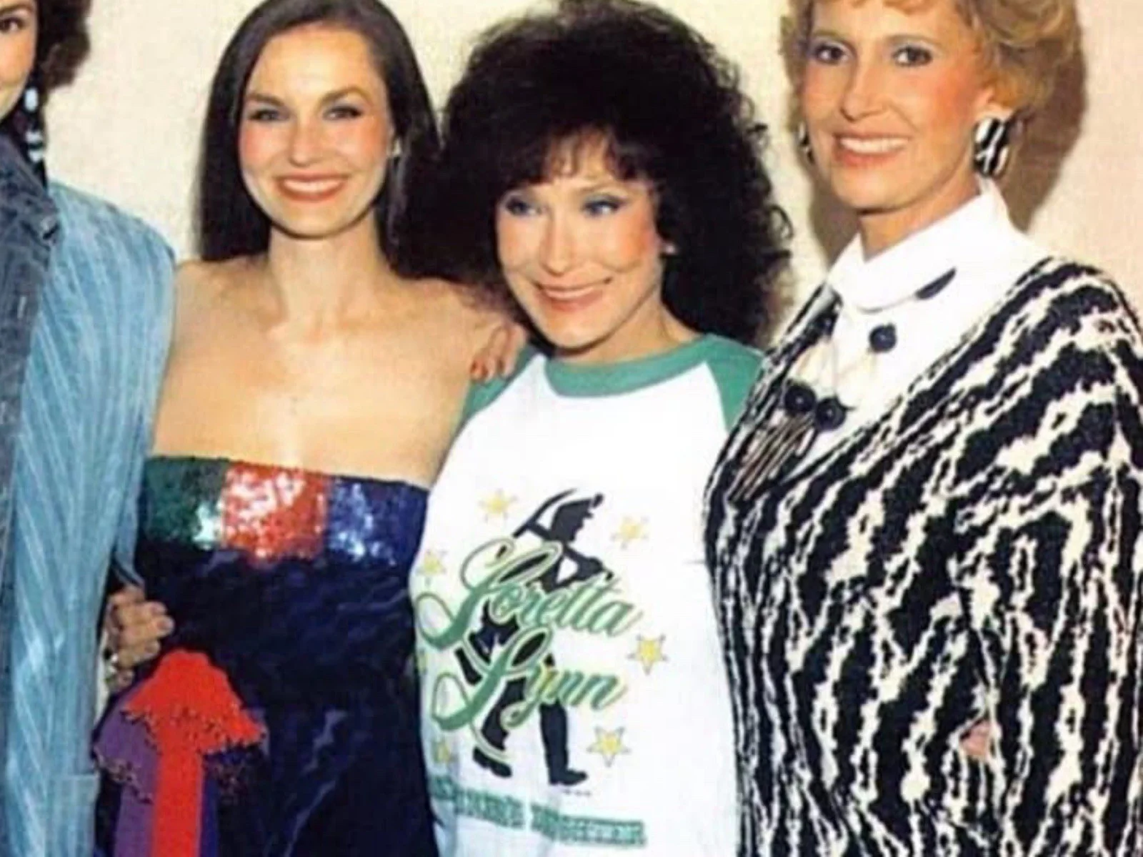 The Loretta Lynn Show Shirt. Owned and Signed By Our Queen Of Country Music Hers, изображение 2