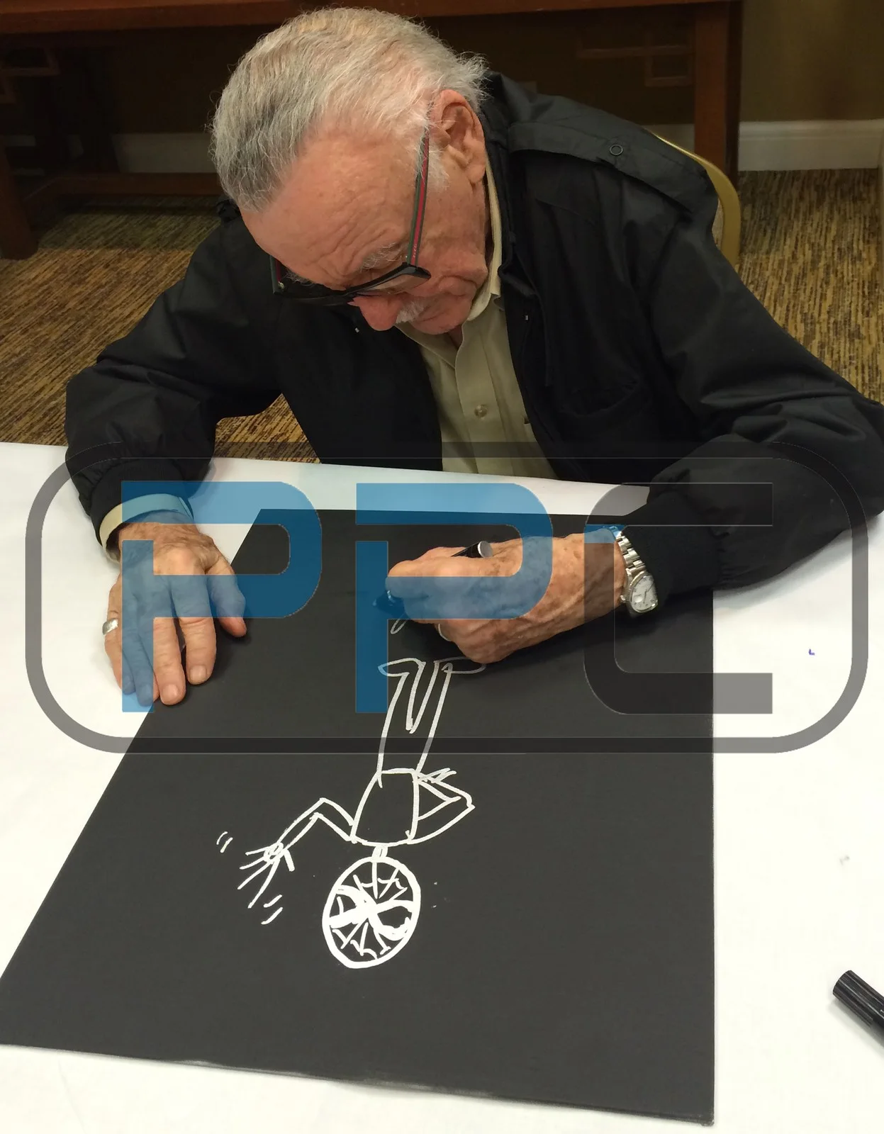 Stan Lee — Stan Lee Authentic Signed 16x20 Canvas w/ Spider-man Sketch PSA/DNA #W00379, изображение 5