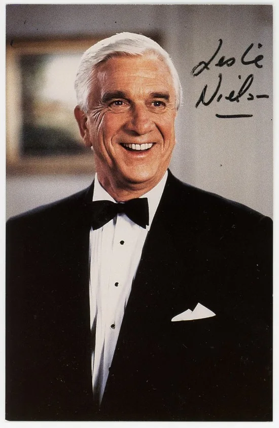 Leslie Nielsen — LESLIE NIELSEN -THE NAKED GUN- BECKETT BAS Signed/Autograph/Auto Movie Photo