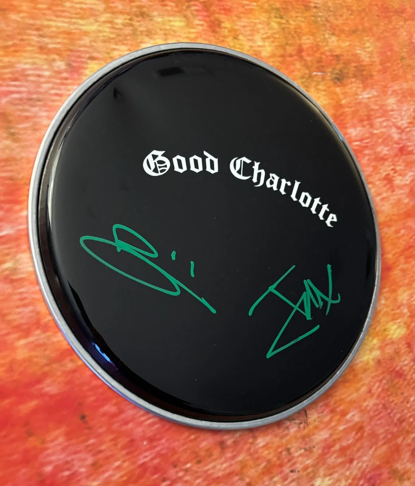 GFA Joel & Benji Madden Band * GOOD CHARLOTTE * Signed 10" Drumhead PROOF COA, изображение 4