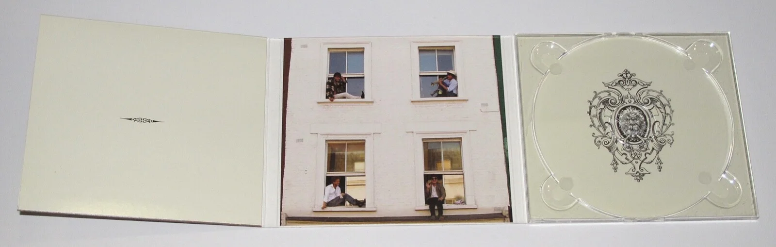 MUMFORD, SONS — Mumford & Sons signed "SIGH NO MORE" CD Case ALL 4 Members PROOF Marcus COA Rare, изображение 4