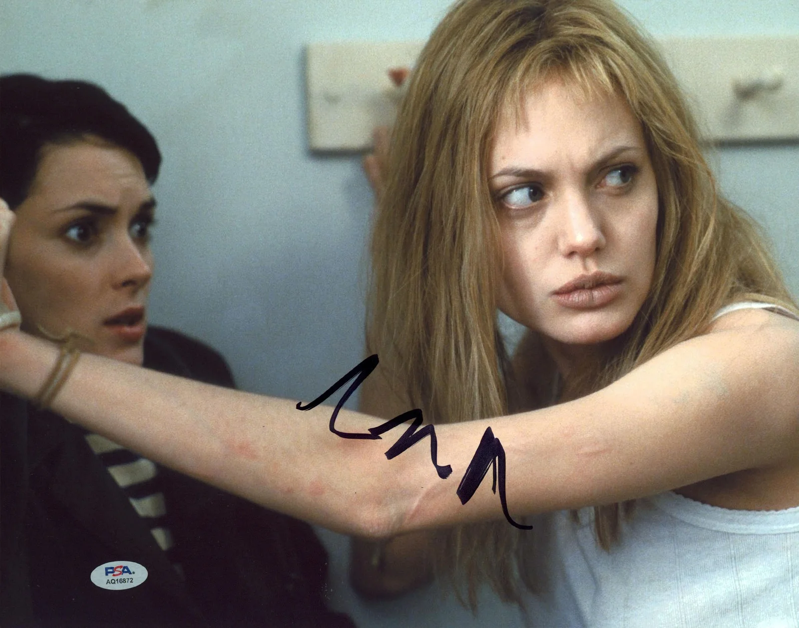 Angelina Jolie — Angelina Jolie Girl, Interrupted Authentic Signed 11x14 Photo PSA/DNA #AQ16872