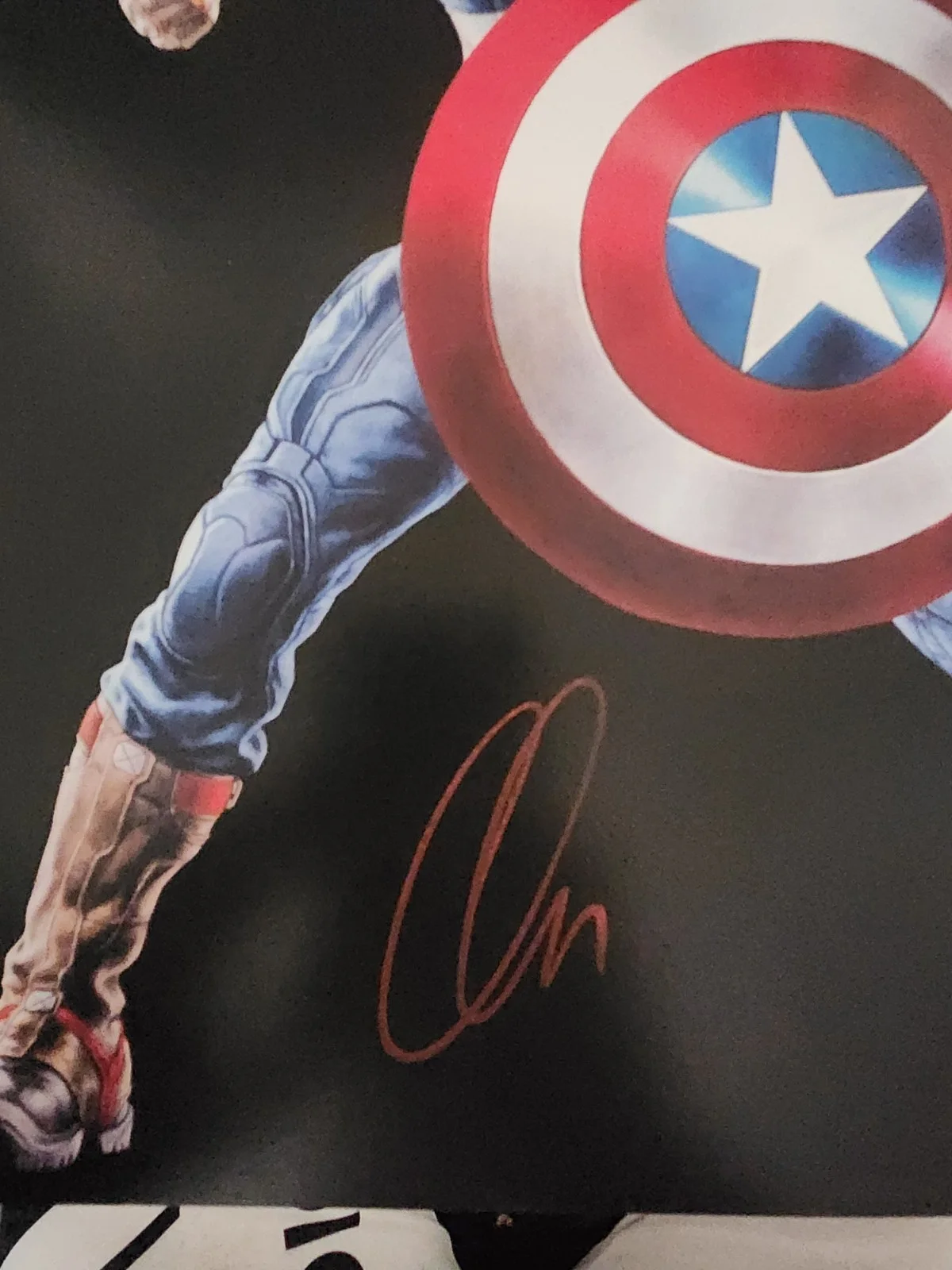 Chris Evans — Chris Evans Autographed Captain America 11x14 With Certification, image 2