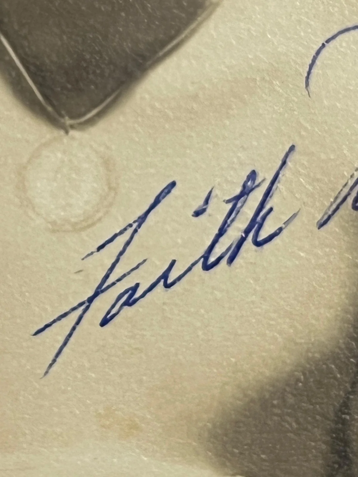 FAITH DOMERGUE — FAITH DOMERGUE HAND SIGNED AUTOGRAPHED PHOTO SIGNATURE, image 4