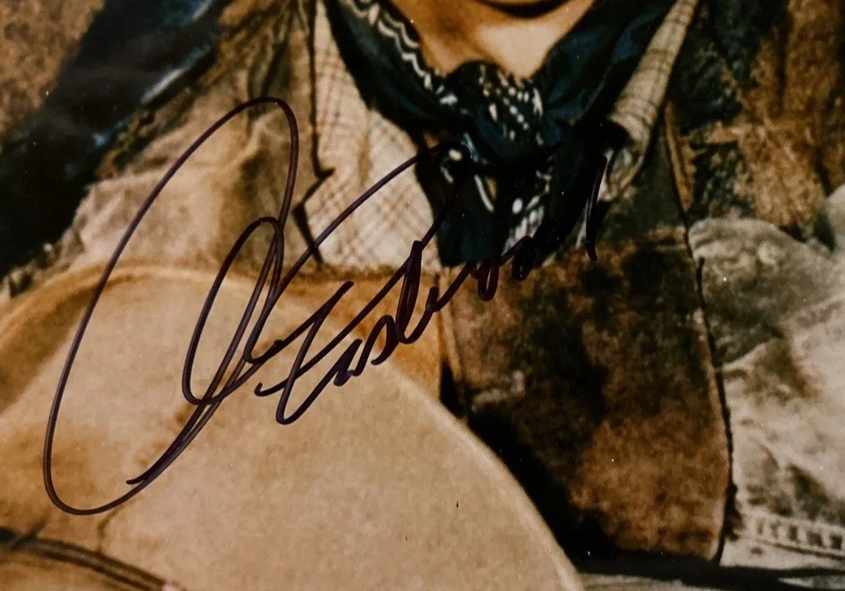 Clint Eastwood — Clint Eastwood Signed 8x10 Autographed Photo Western 1950s W/COA, изображение 2