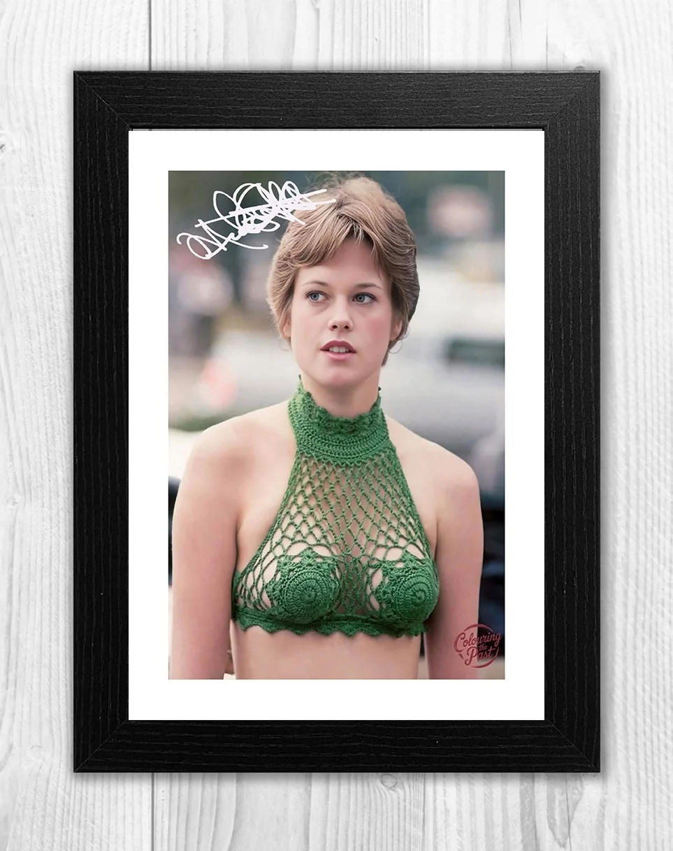 Melanie Griffith in a revealing top A4 repro autographed poster Choice of frame, изображение 2