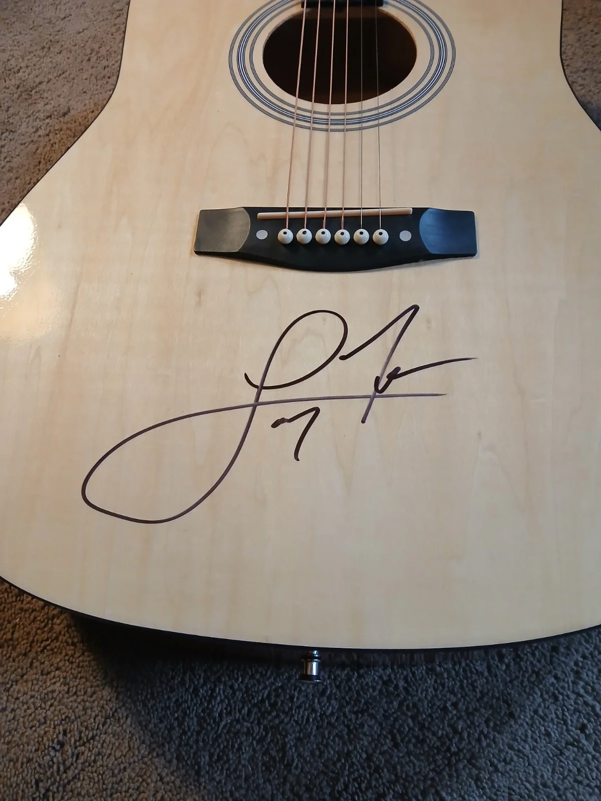 Larry Fleet autographed Acoustic Guitar, image 2