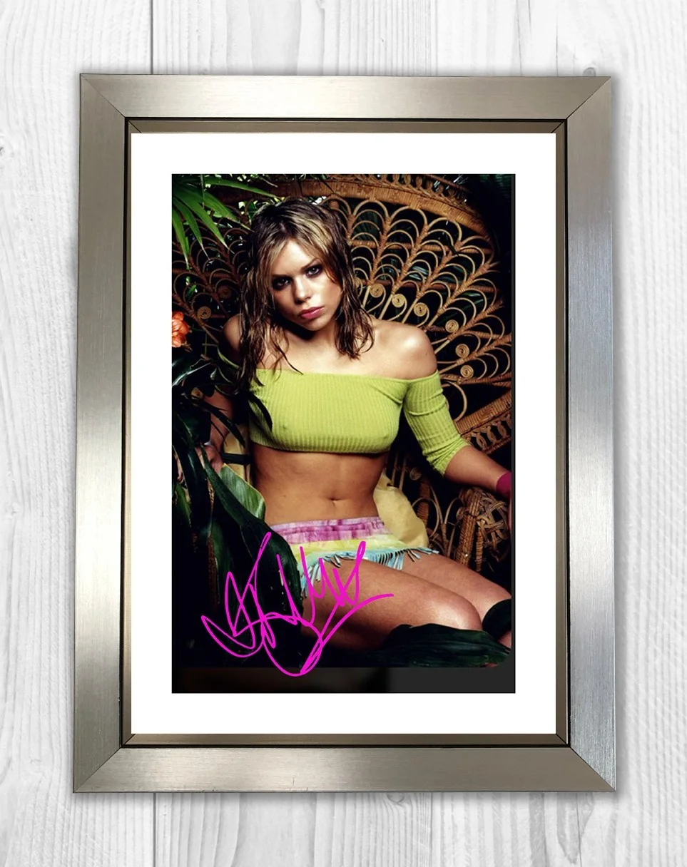 Billie Piper in a revealing top A4 repro autographed poster. Choice of frame, изображение 3