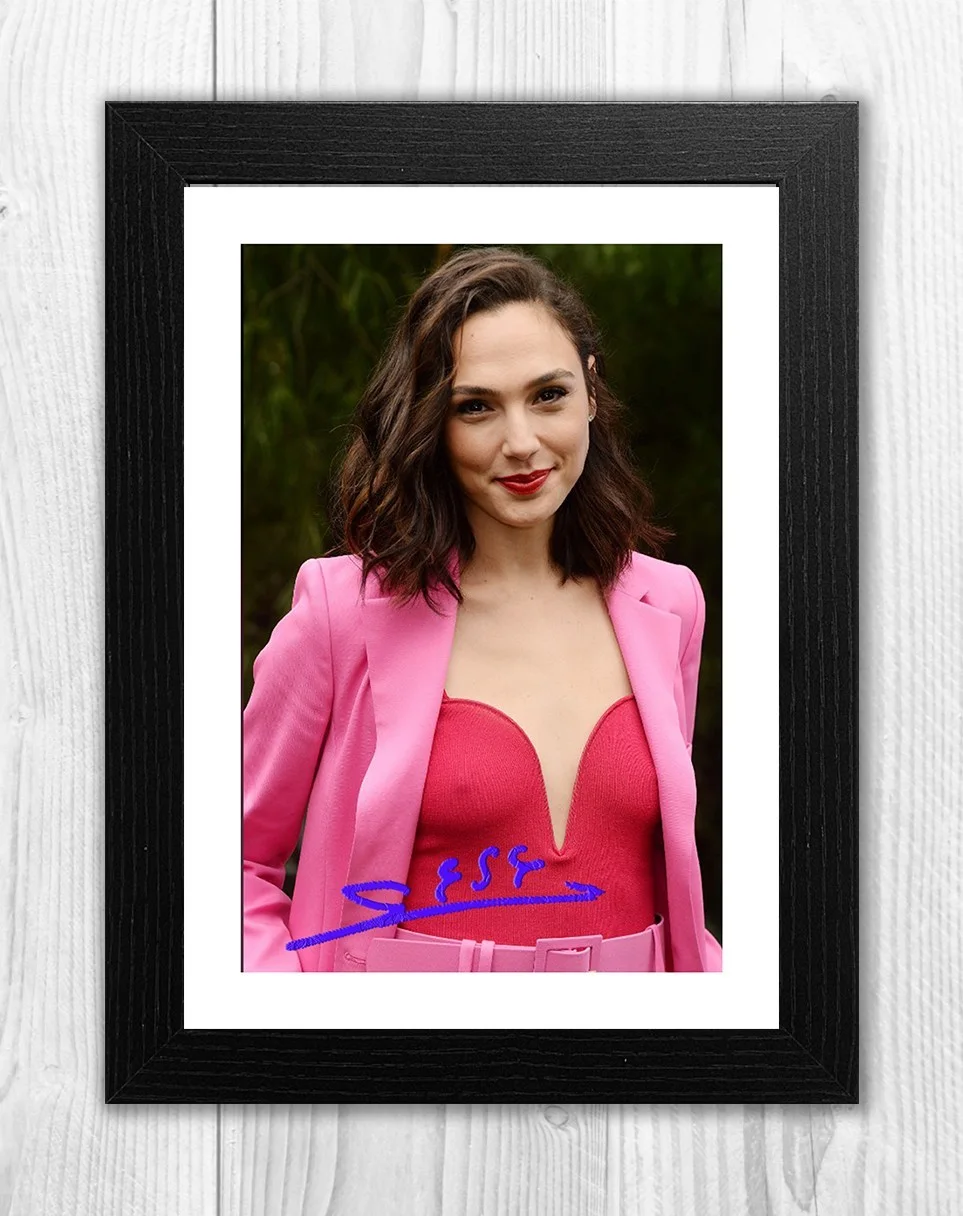 Gal Gadot in a revealing top A4 repro autographed poster. Choice of frame, изображение 2