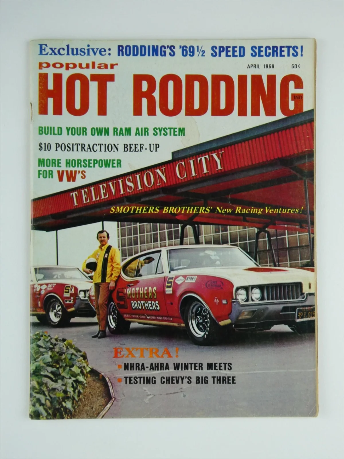 Dick Smothers — Dick Smothers Signed 3x5 Index Card Autographed w/ 1969 Hot Rodding Magazine Vtg, image 4