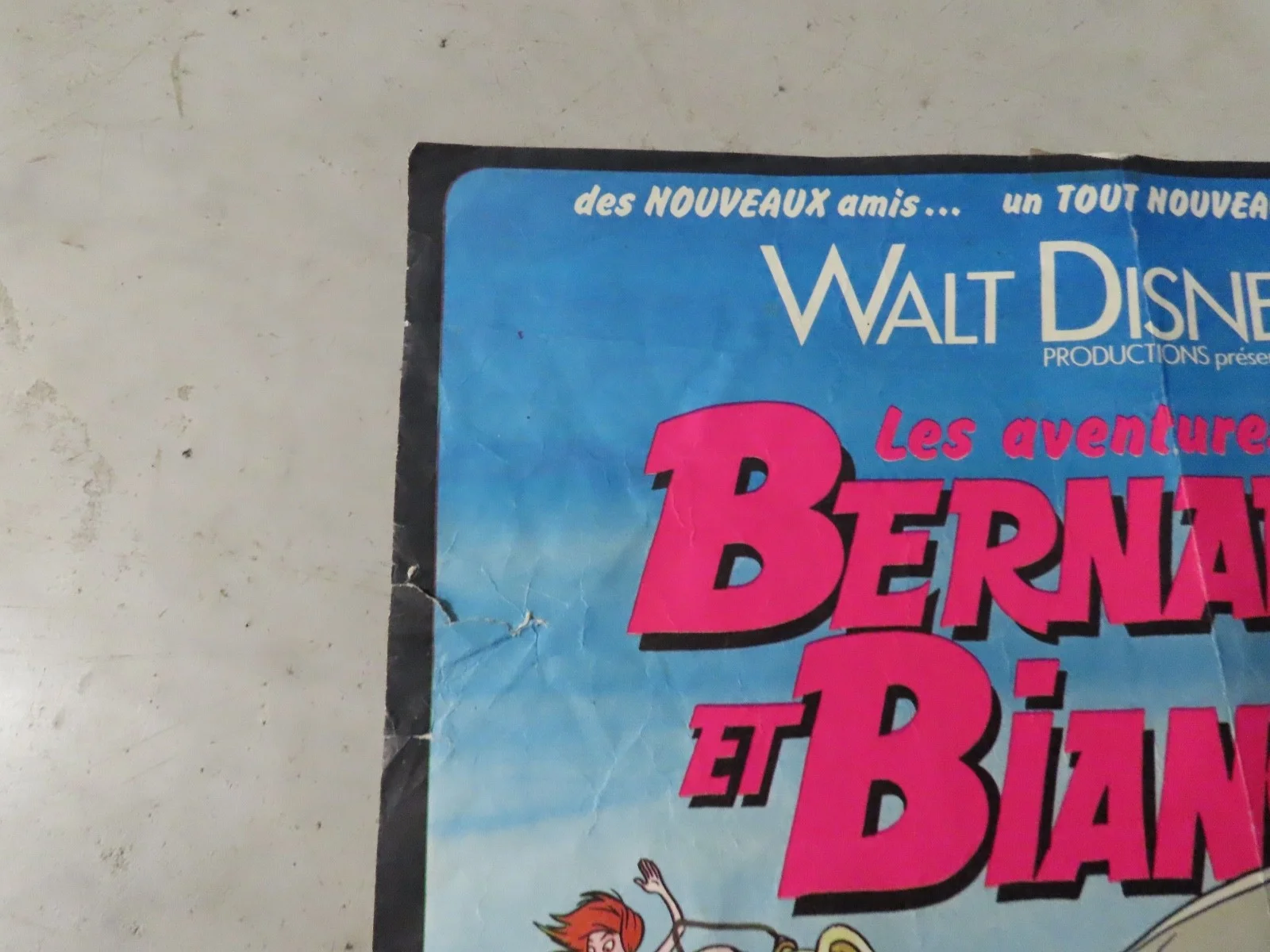 Vntage 1977 Walt Disney The Rescuers (Bernard & Bianca) French Movie Poster, изображение 3