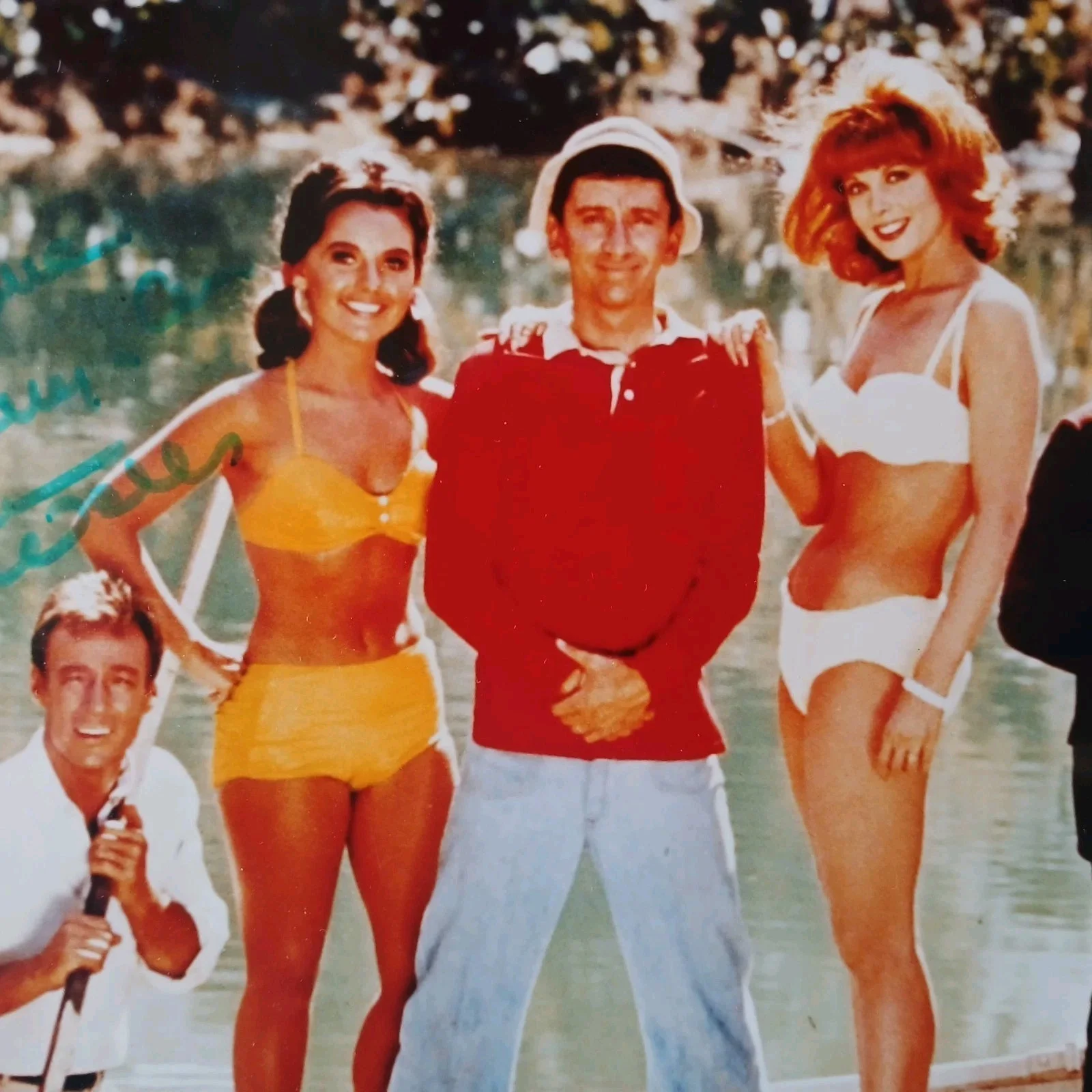 Dawn Wells — dawn wells signed 10x8 photo w/love the castaways added gilligan's island, изображение 4