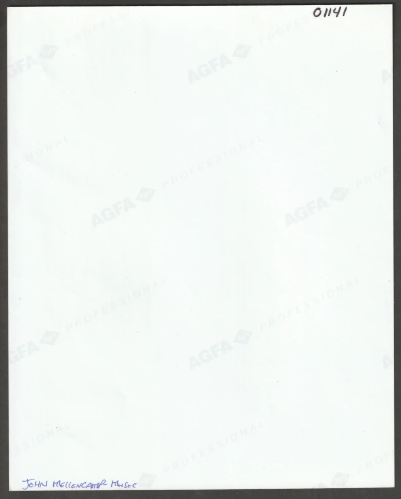 John Mellencamp 1999 Autographed Photo 8x10 COA Backstage Pass Concord CA May 12, изображение 3