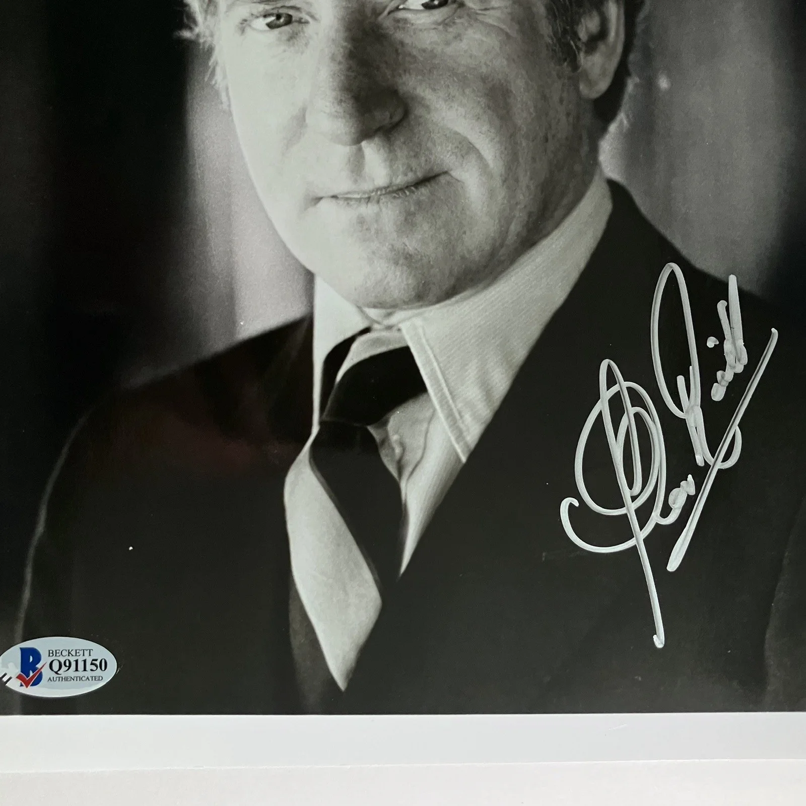 Clive Revill — CLIVE REVILL Signed 8x10 / “THE EMPIRE STRIKES BACK”, “The Legend Of HELL HOUSE”, image 4