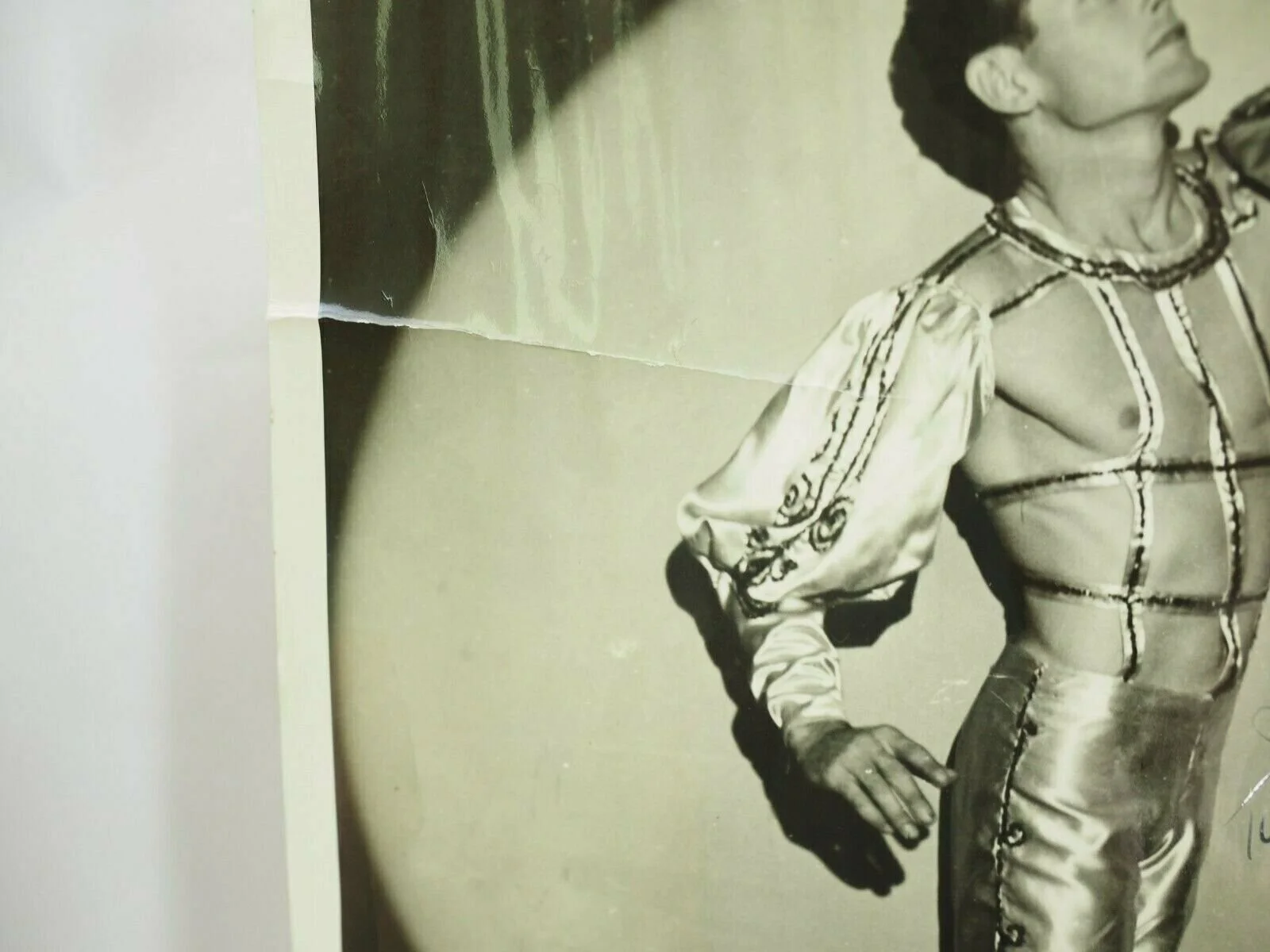 Billi Bartow — Billy Barton RBBC Circus Performer Autographed 1952 B&W 8" x 10" Photo, изображение 3