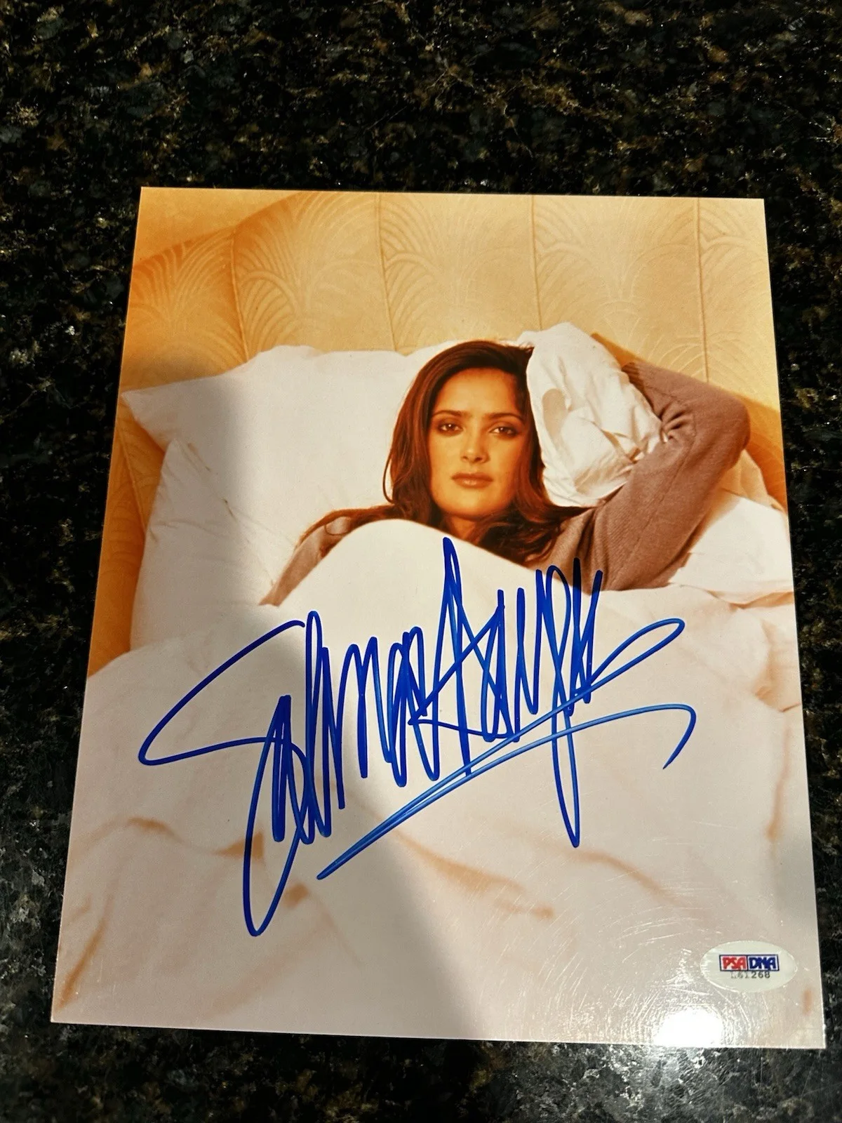 Salma Hayek — PSA DNA Salma Hayek Signed 8x10 Sexy Photo Desperado Autographed, изображение 2