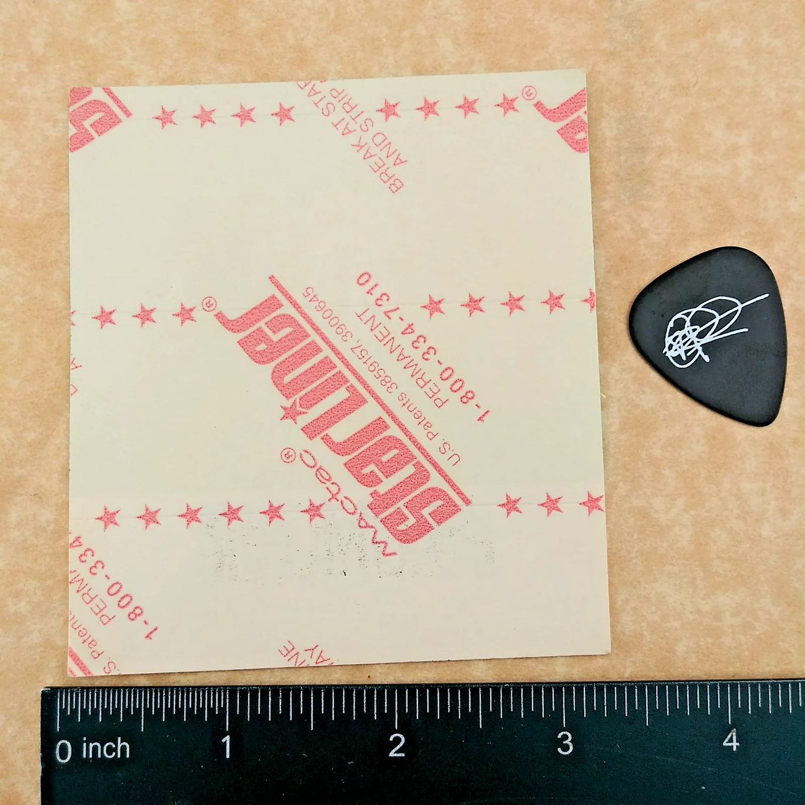 Authentic BARE NAKED LADIES backstage pass 1 novelty signature guitar pick nn1, изображение 2