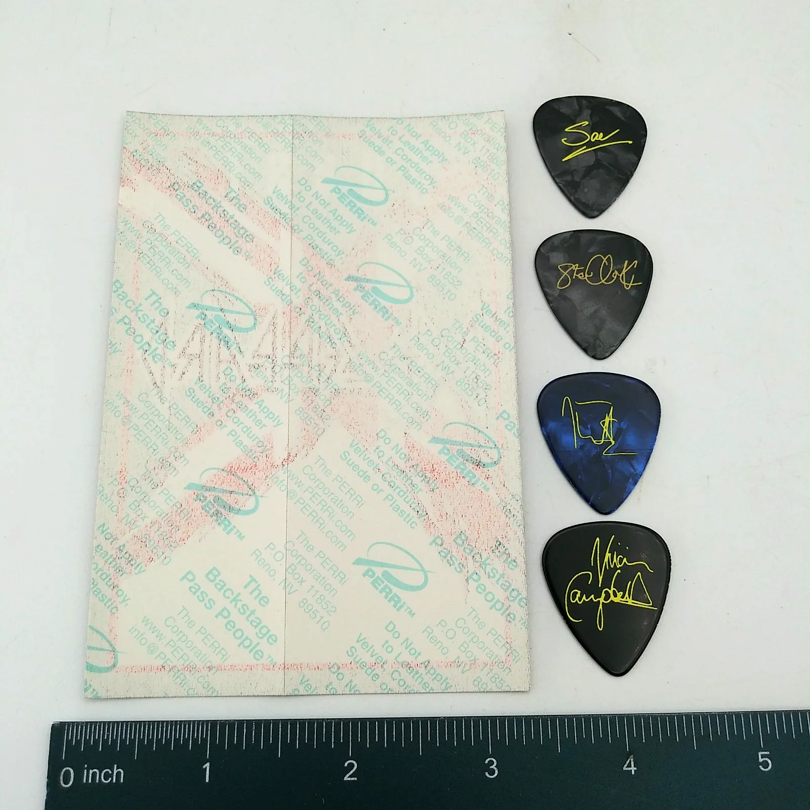 Authentic DEF LEPPARD staff backstage pass 4 novelty signature guitar picks (N1), изображение 2