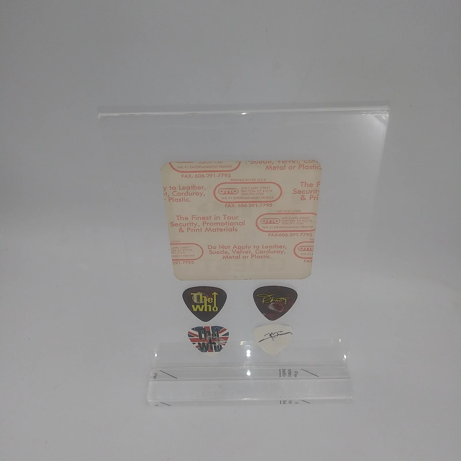 THE WHO backstage pass 2 guitar picks 7.5" acrylic display!, image 4