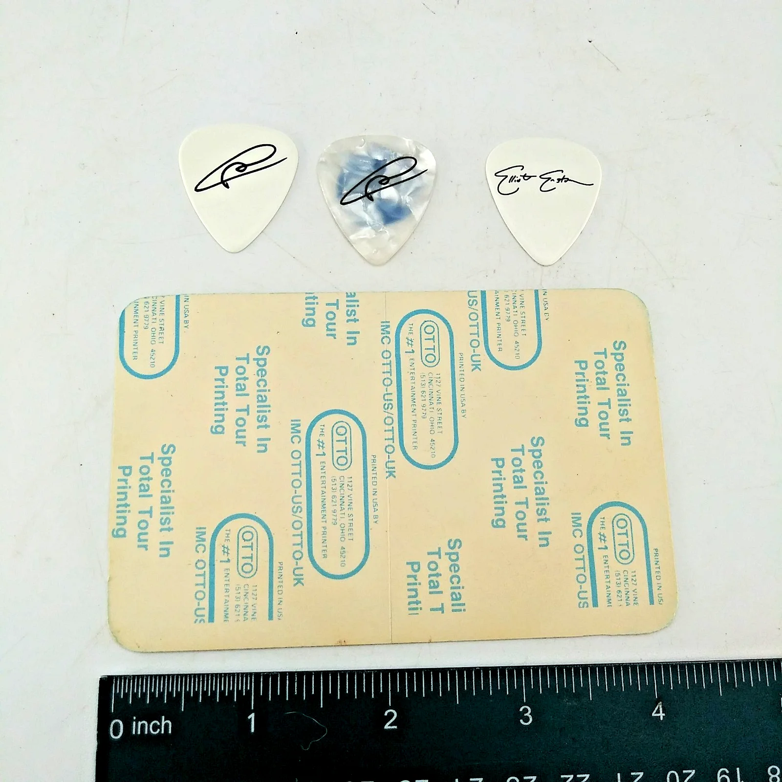 Authentic THE CARS concert backstage pass 3 novelty signature guitar picks, изображение 2