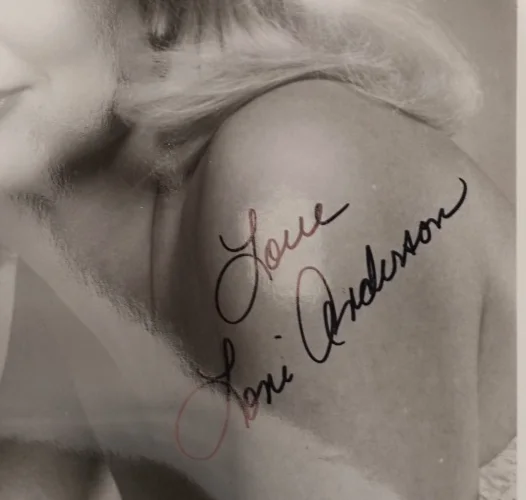 LONI ANDERSON SIGNED AUTOGRAPH 8 1/2 BY 11 INCK BLACK AND WHITE PHOTO, image 2