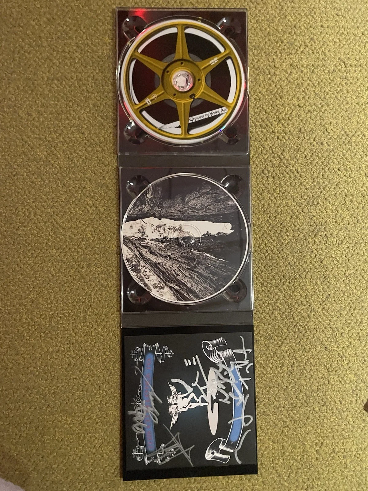 Queens of the Stone Age Lullabies to Paralyze Autographed CD & Booklet, изображение 5