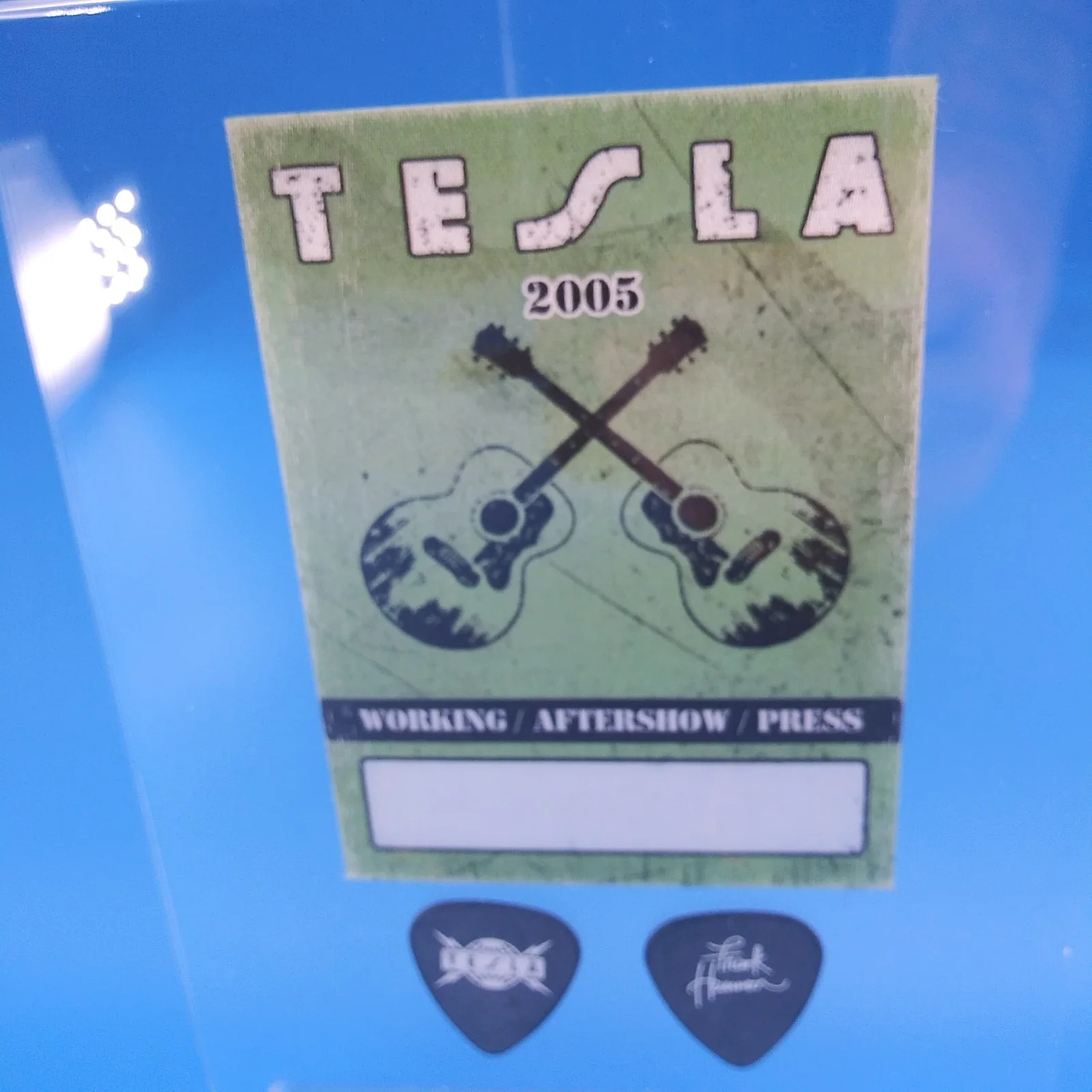 TESLA backstage pass 2 novelty signature guitar picks 7.25" acrylic display!, image 4