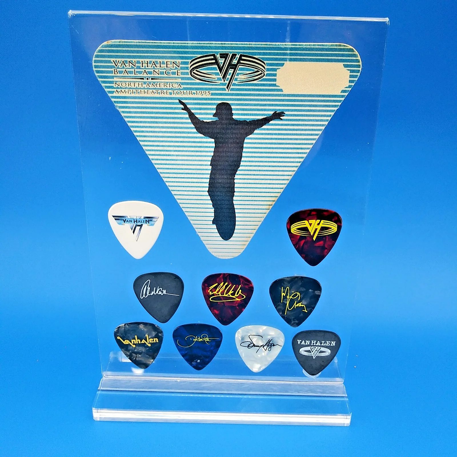 VAN HALEN backstage pass 9 novelty signature guitar picks 7.25" acrylic display, изображение 2