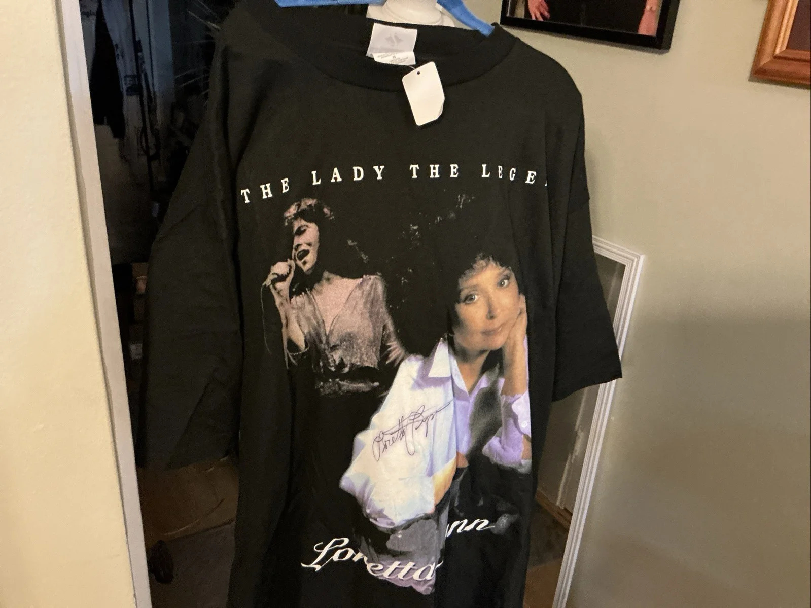 Loretta Lynn T-Shirt Autograph. New Never Been Worn Vintage, image 2