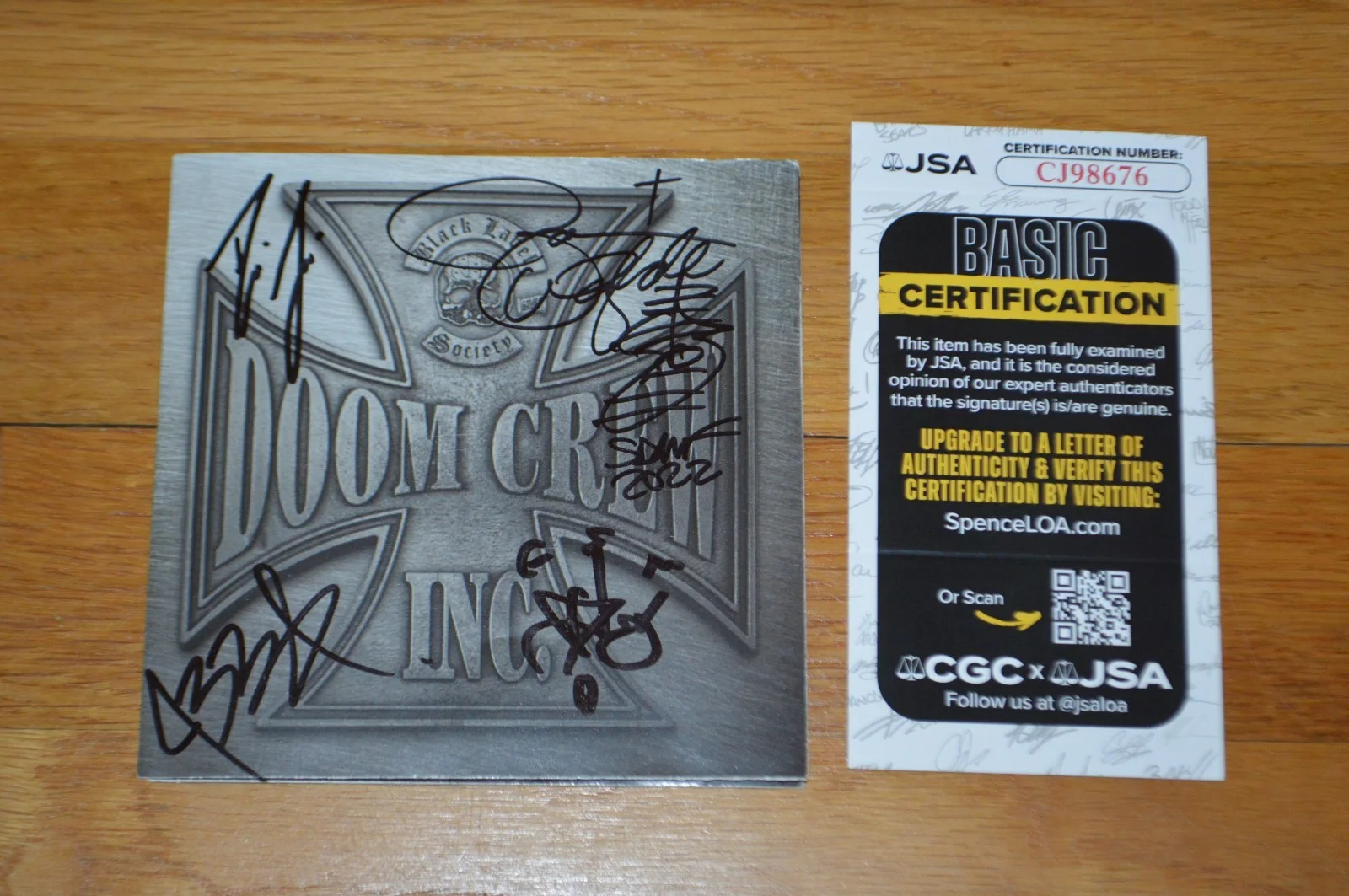 Black Label Society Entire Band Signed "Doom Crew Inc" CD Insert w/ JSA COA, image 4