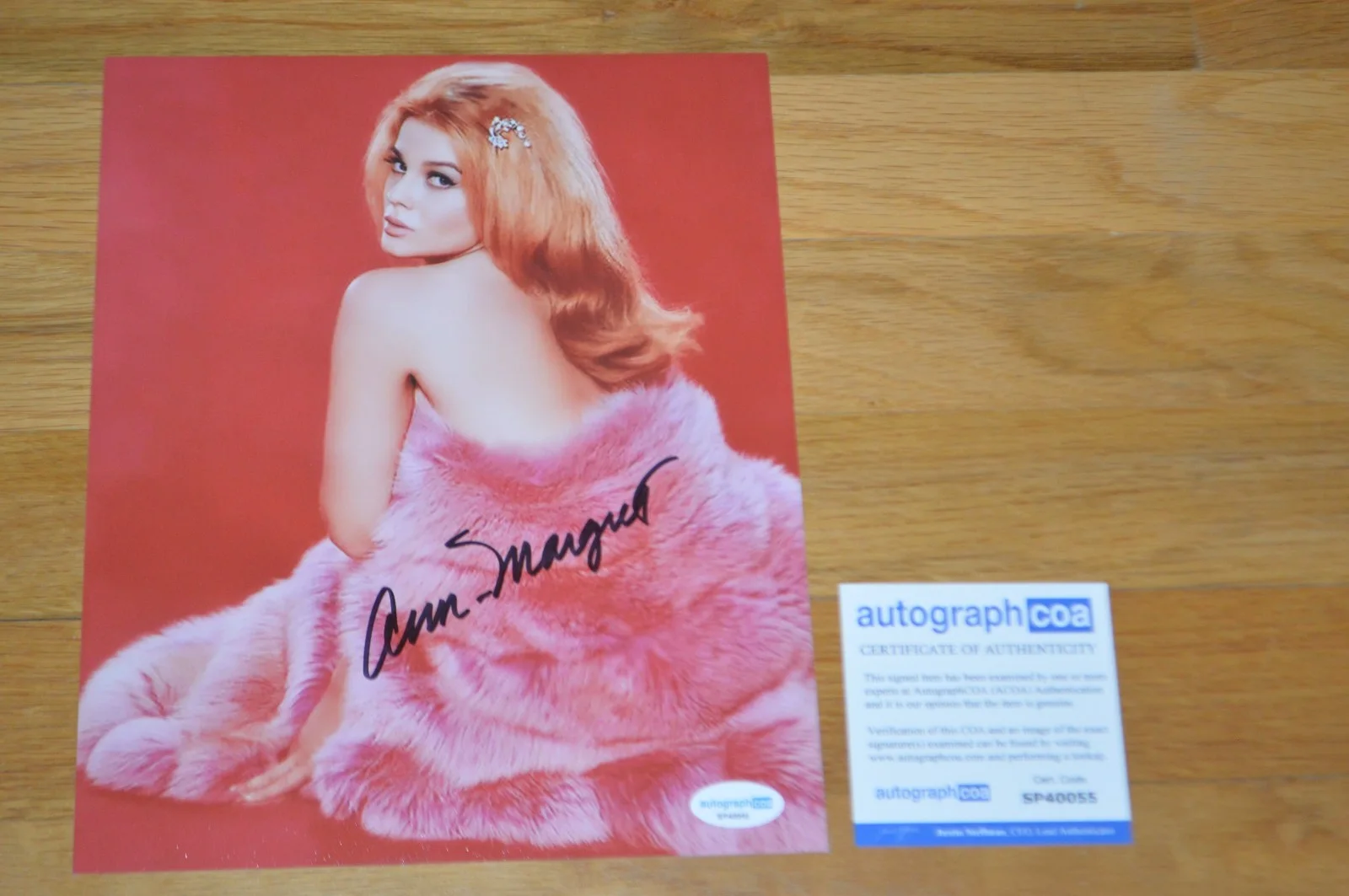 Ann-Margaret — Ann-Margaret Autographed 8x10 Vintage Color Photo with AUTOGRAPH COA, изображение 3