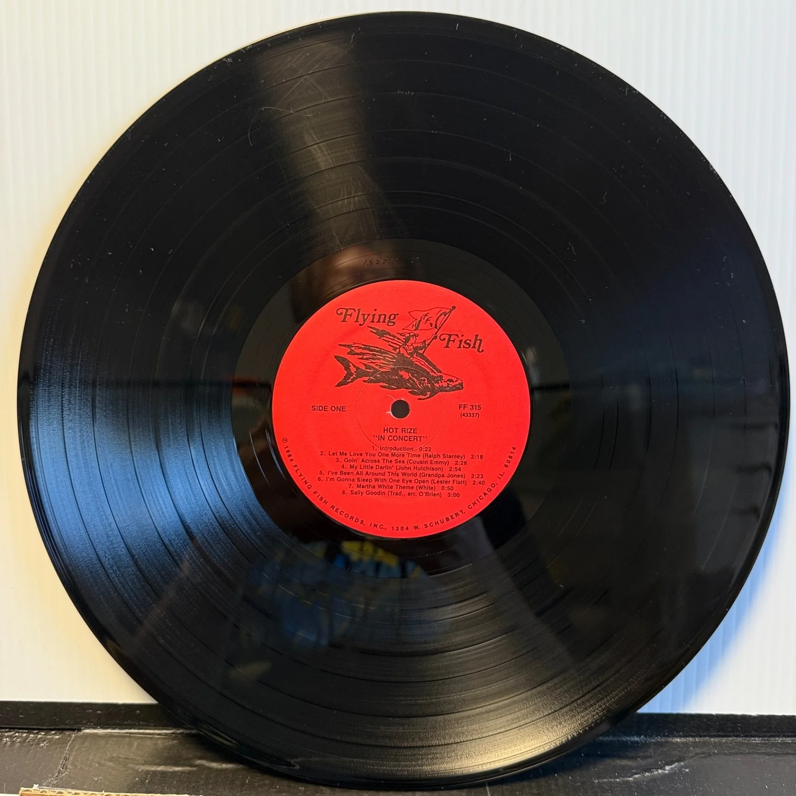 AUTOGRAPHED - HOT RIZE + RED KNUCKLES & THE TRAILBLAZERS "In Concert" vinyl LP, изображение 3
