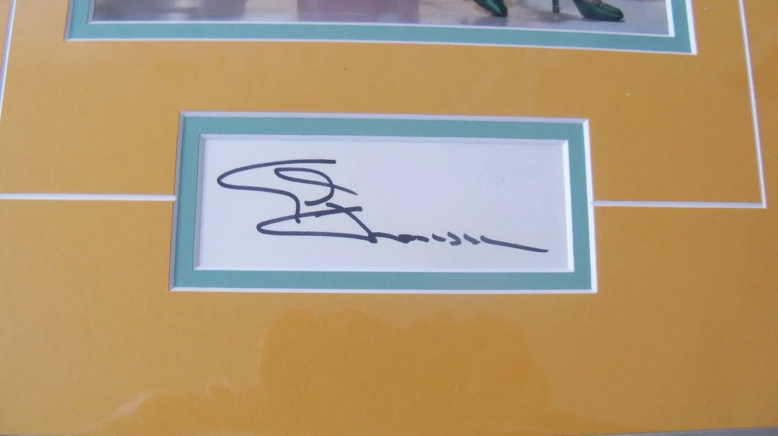 Cyd Charisse — Cyd Charisse signed autographed card with color photo matted COA, image 2
