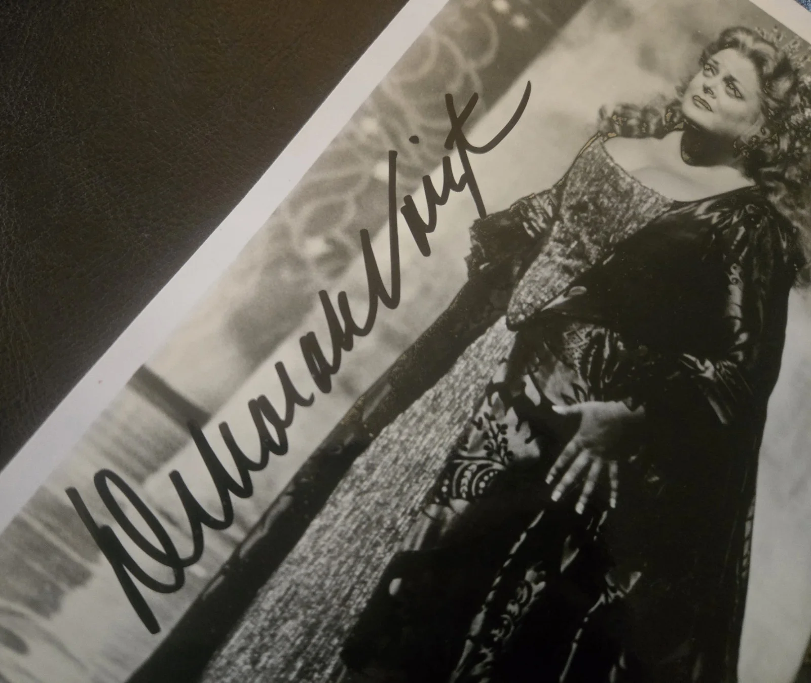 Opera Star Deborah Voight Signed Autograph Photo Glossy Black & White 8x10, изображение 2