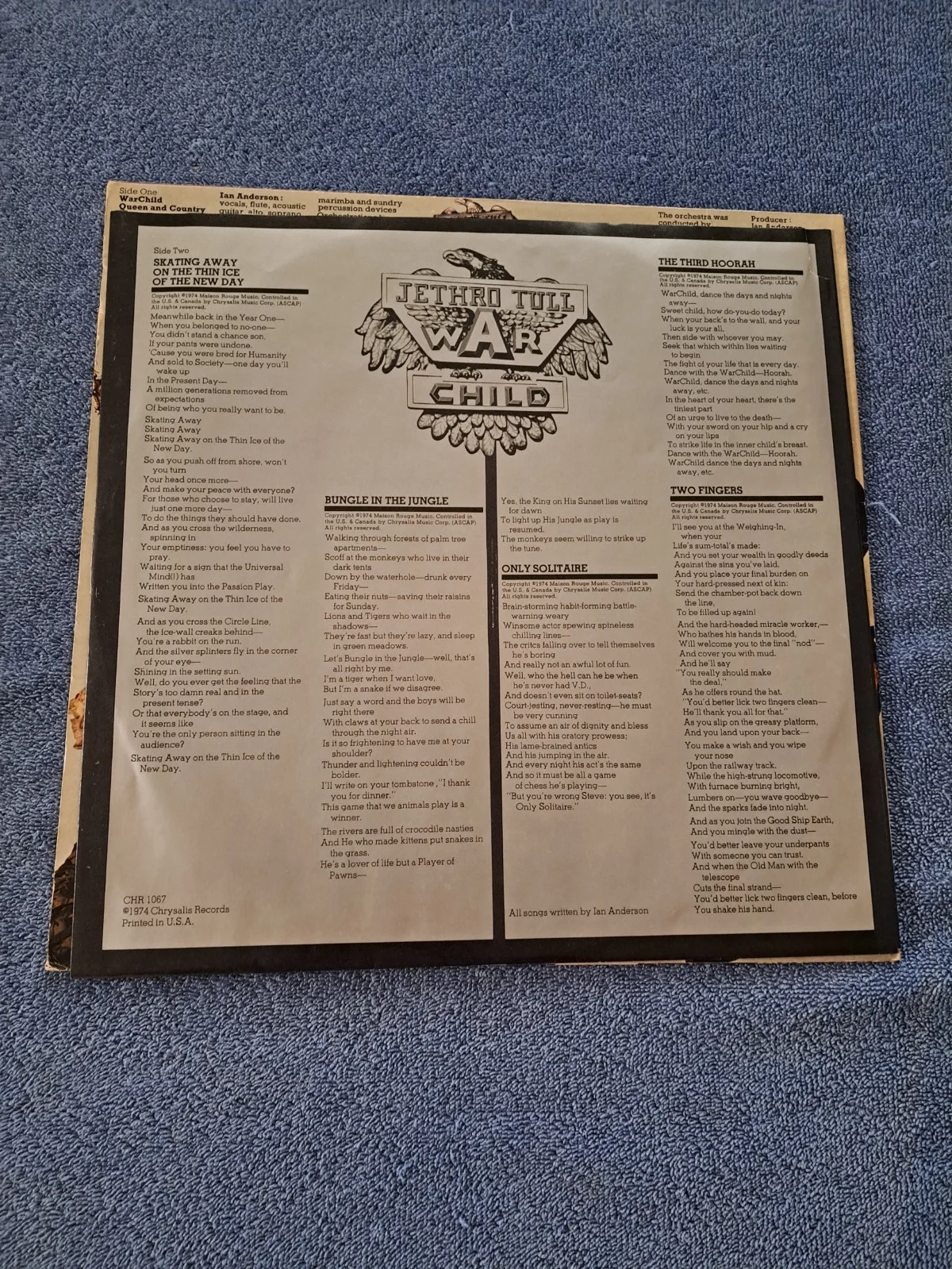 JETHRO TULL SIGNED WAR CHILD LP VINYL ALBUM JSA COA, image 4