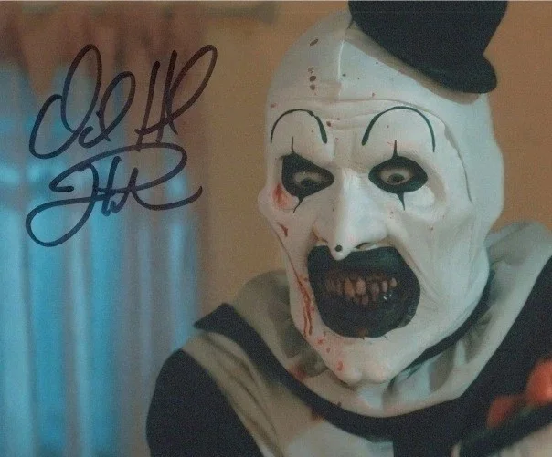 David Howard Thornton — David Howard Thornton/Art The Clown Damien Leons Terrifier Signed 8x10 Photo COA, изображение 2