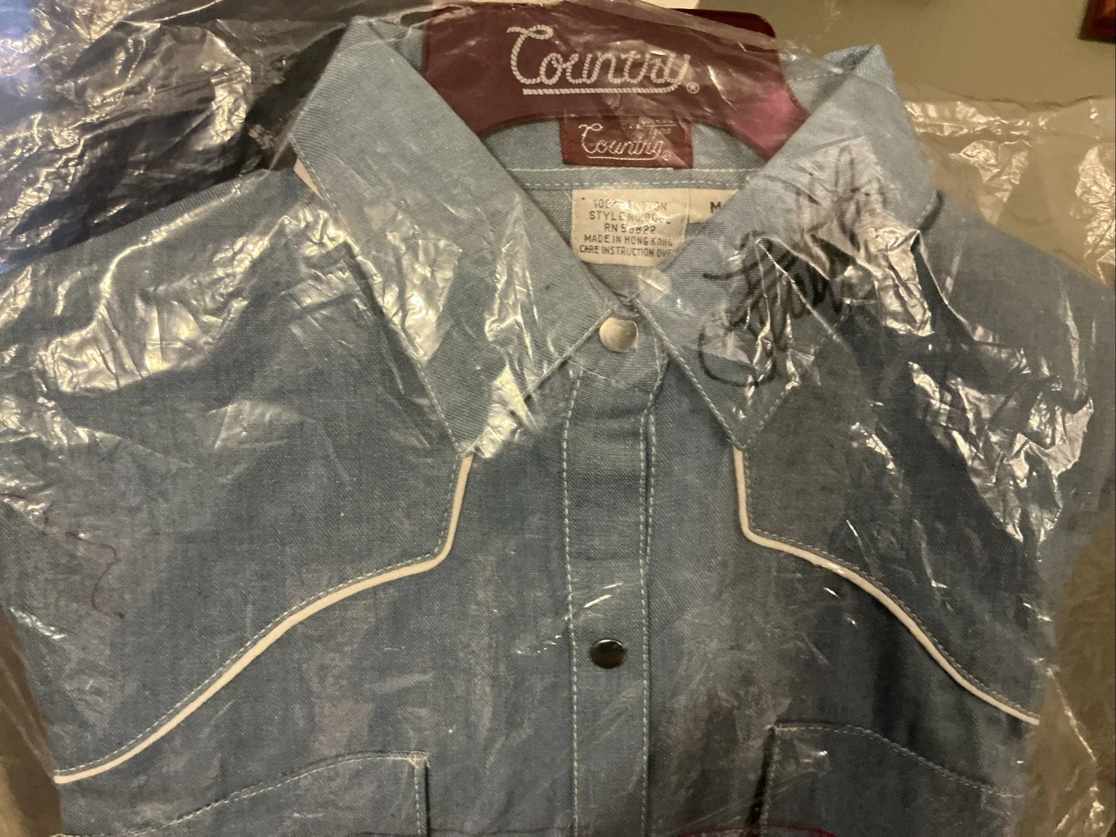 A Western Shirt Owned And Autographed By Loretta Lynn Our Queen Of Country Music, изображение 2