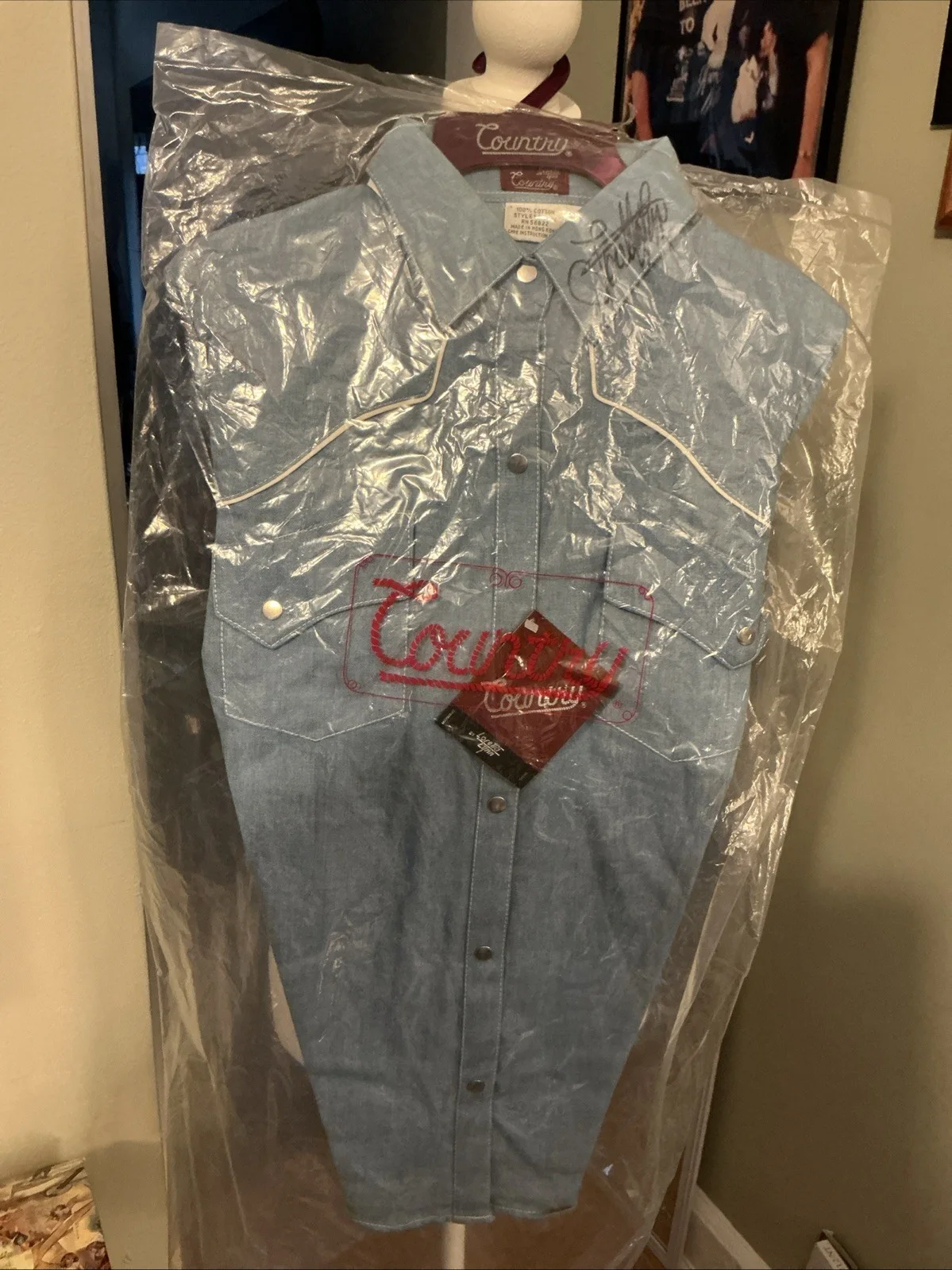 A Western Shirt Owned And Autographed By Loretta Lynn Our Queen Of Country Music, изображение 4