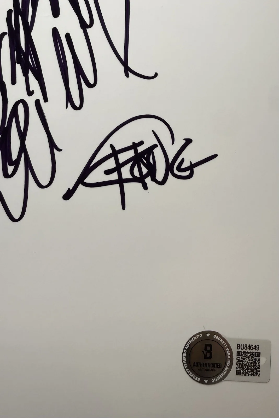 Tommy Chong — Tommy Chong Autograph Signed 8.5x11 Sketch “Weed!” Thought Bubble Beckett COA, image 2