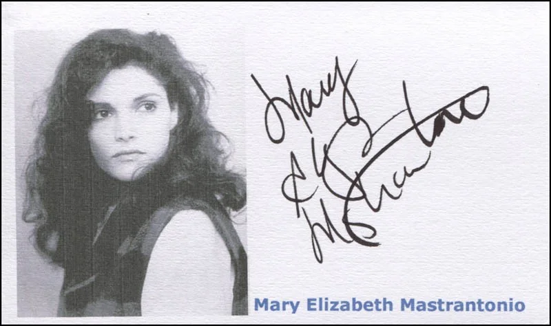 Mary Elizabeth Mastrantonio — MARY ELIZABETH MASTRANTONIO - PRINTED CARD SIGNED IN INK