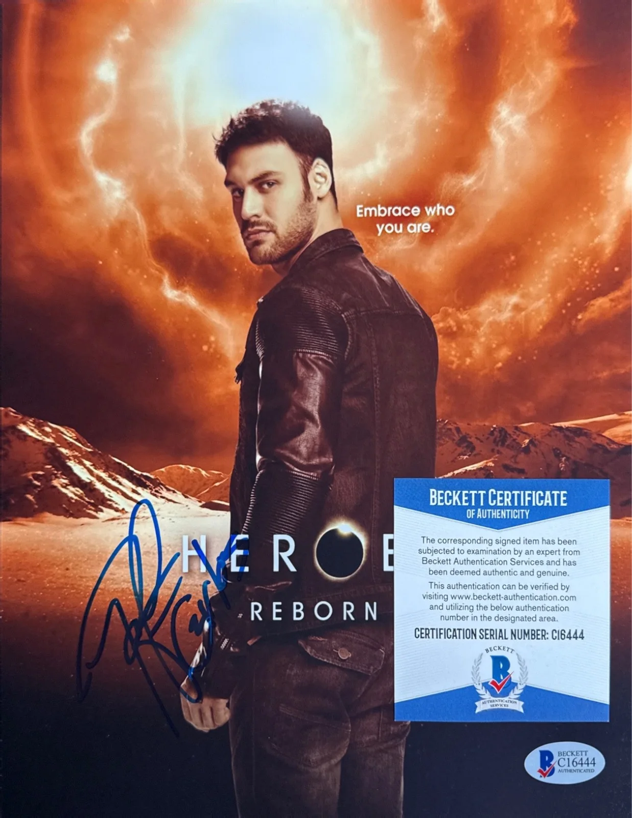 Ryan Guzman — Ryan Guzman Signed 8x10 Heroes Reborn Photo BAS C16444, изображение 2